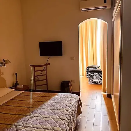 Ebo 4* 奧爾比亞